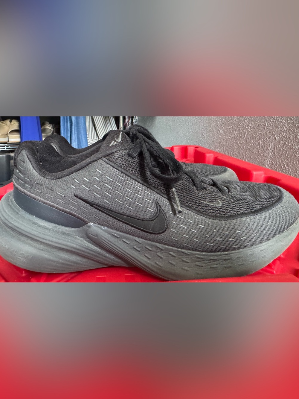 Men’s NIKE RUNNING SHOE